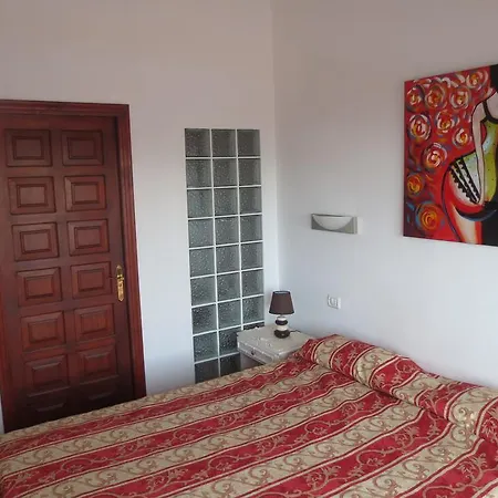 Island Village 阿德耶