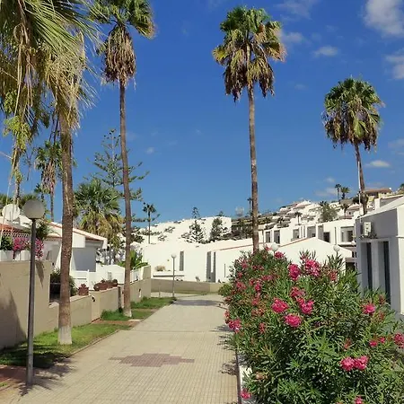 Island Village 别墅 *