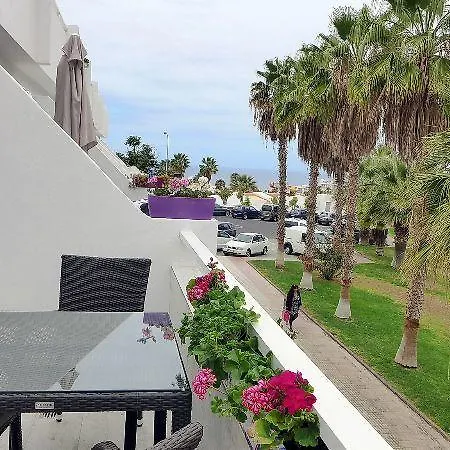 Villa Island Village