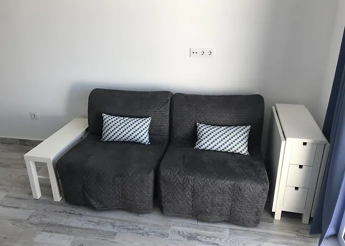 Island Village * 阿德耶